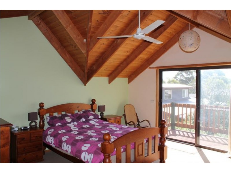 19 Terry Crescent, Wimbledon Heights VIC 3922