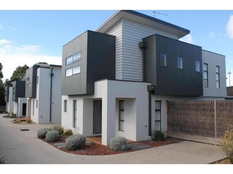3/230 Settlement Road, Cowes VIC 3922