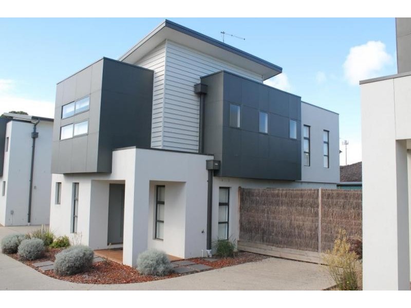 3/230 Settlement Road, Cowes VIC 3922
