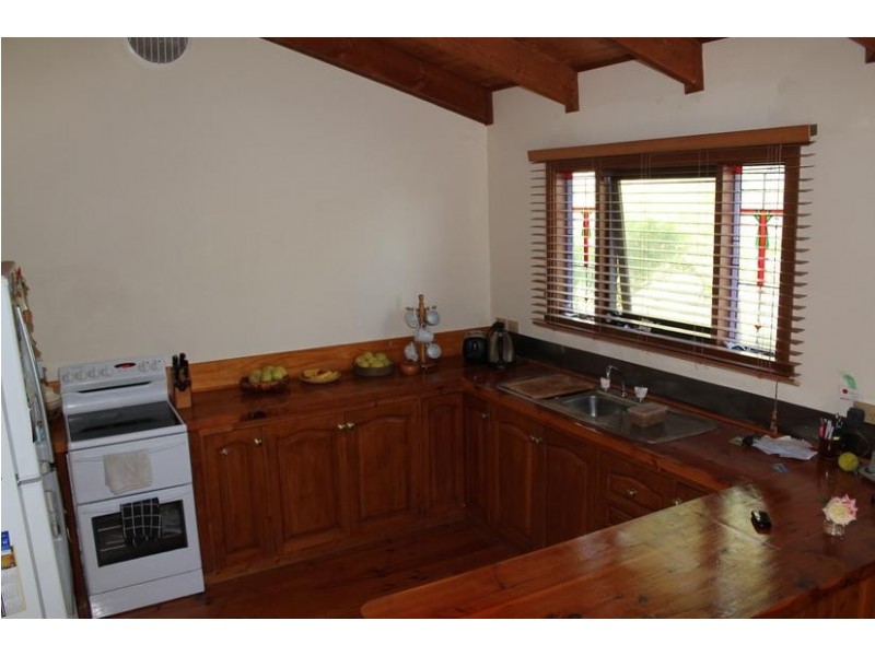 30 Terry Crescent, Wimbledon Heights VIC 3922