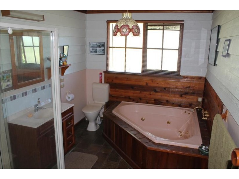 30 Terry Crescent, Wimbledon Heights VIC 3922