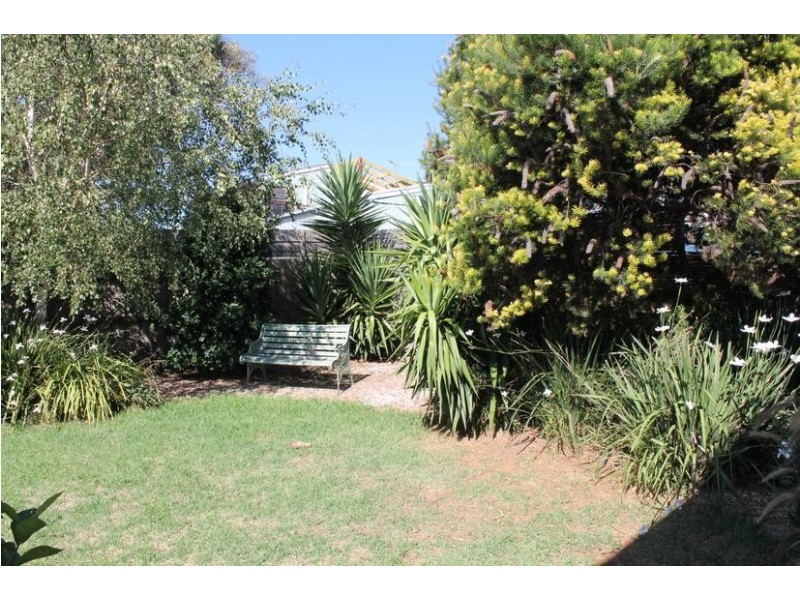 30 Terry Crescent, Wimbledon Heights VIC 3922