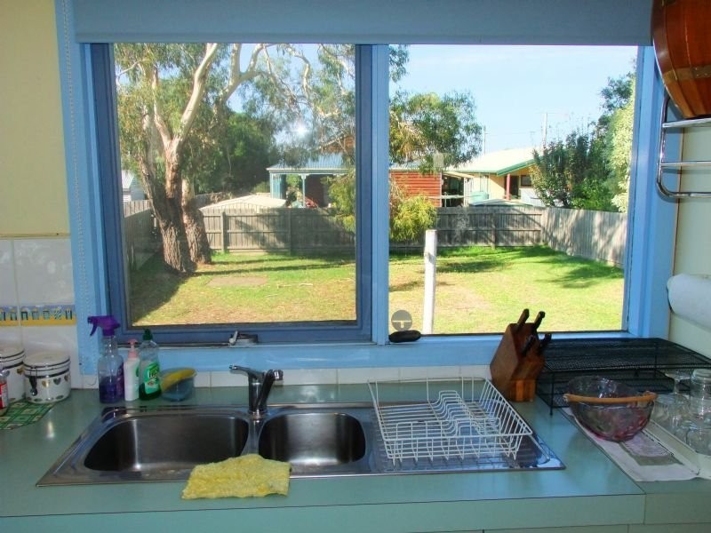 105 Scenic Drive, Cowes VIC 3922