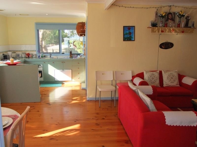 105 Scenic Drive, Cowes VIC 3922