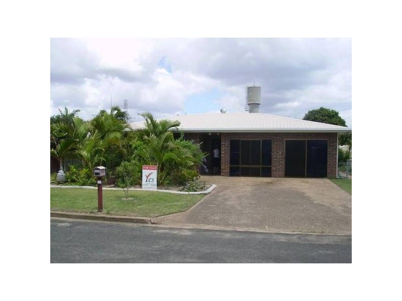 Moore Park Beach QLD 4670