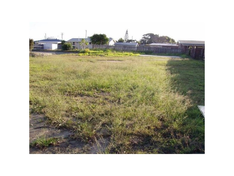 Avenell Heights QLD 4670