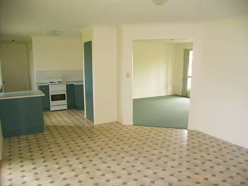 5 Blake Close, Coral Cove QLD 4670