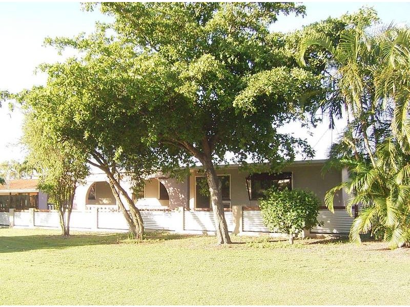 12 Hargreaves Street, Bundaberg QLD 4670