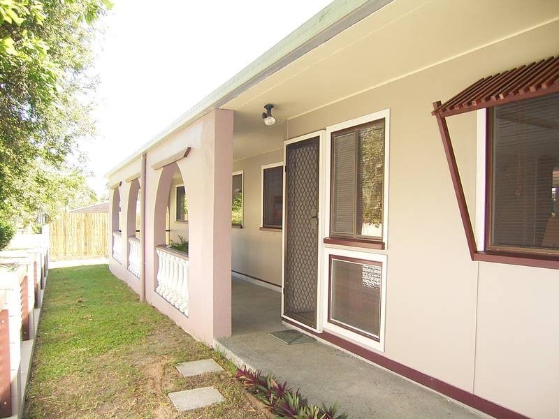 12 Hargreaves Street, Bundaberg QLD 4670