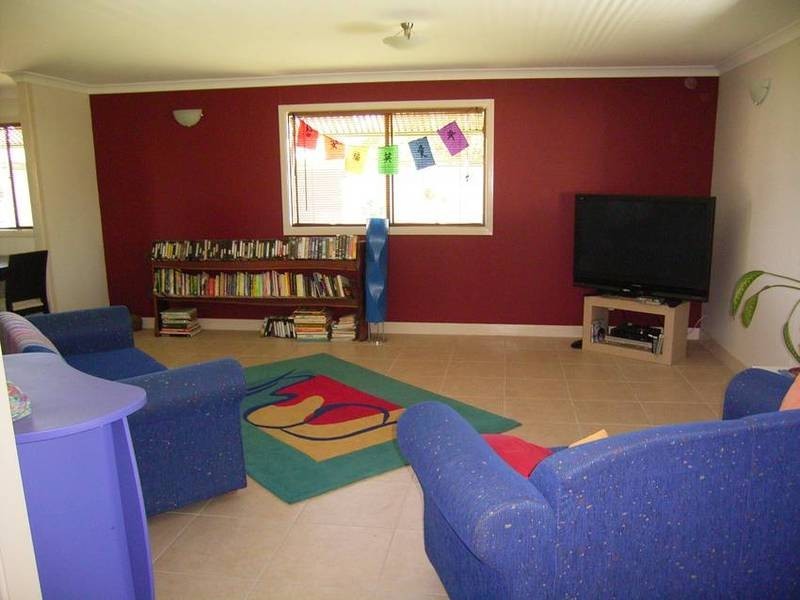 12 Hargreaves Street, Bundaberg QLD 4670