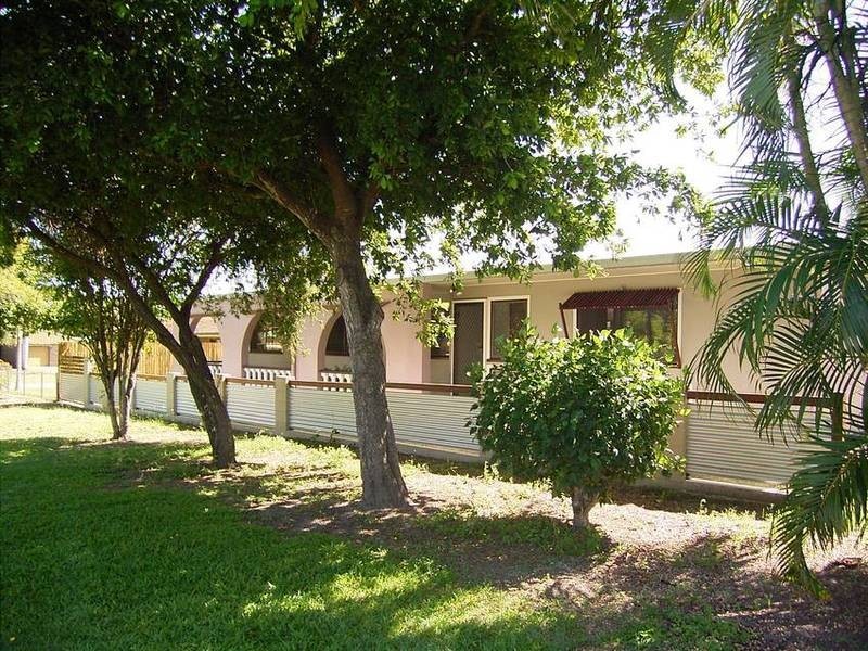 12 Hargreaves Street, Bundaberg QLD 4670