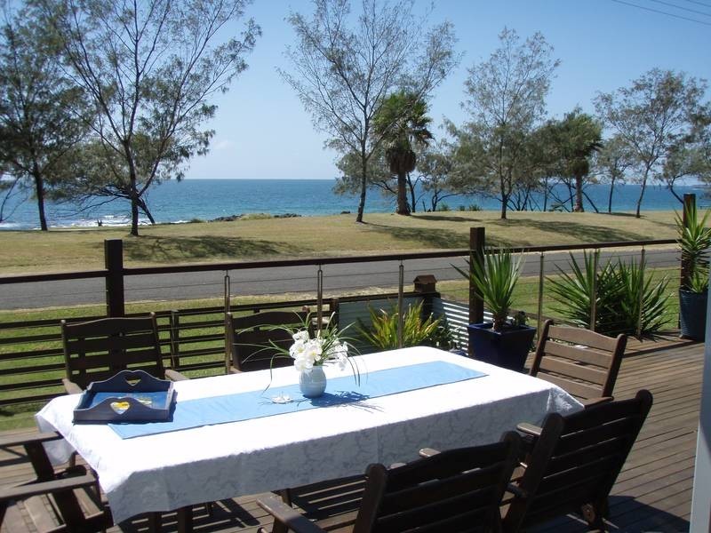 31 Sea Esplanade, Burnett Heads QLD 4670