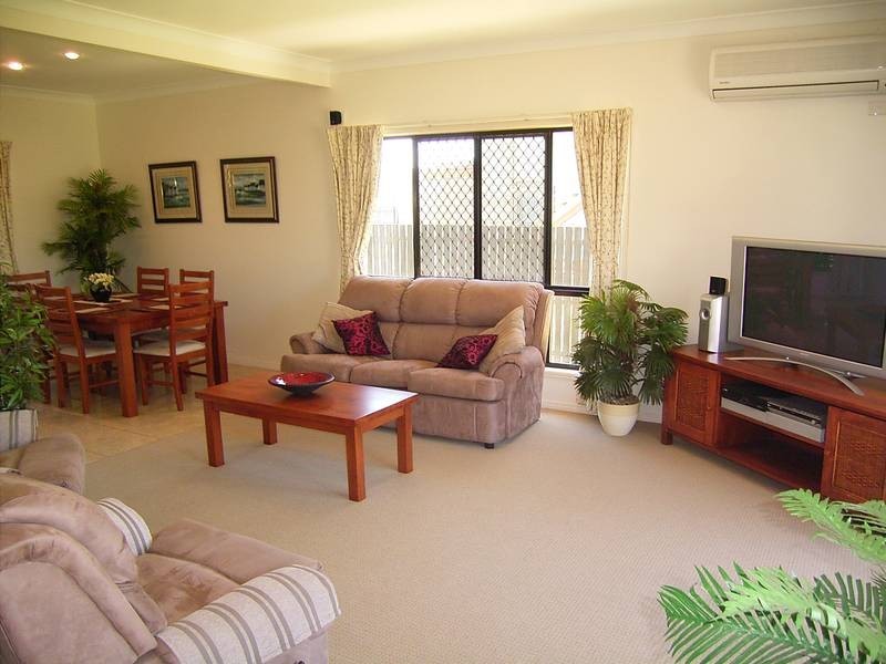 239 Barolin Esplanade, Coral Cove QLD 4670