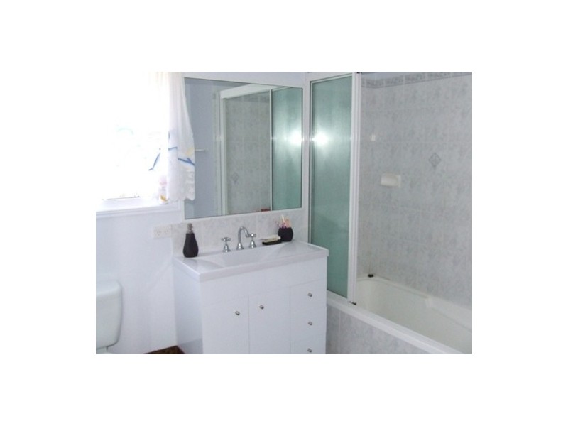 Innes Park QLD 4670