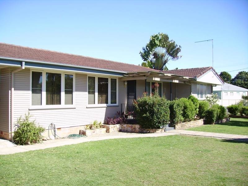 14 Child Street, Svensson Heights QLD 4670