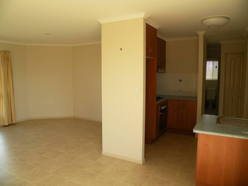 24 Cove Street, Burnett Heads QLD 4670