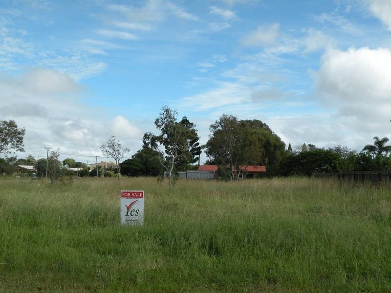 4 Spray Street, Burnett Heads QLD 4670