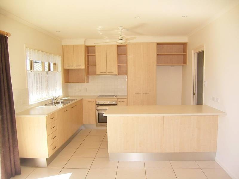 30 Grevillea Ave, Innes Park QLD 4670