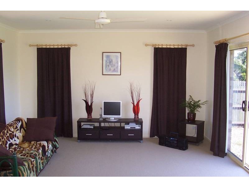 30 Grevillea Ave, Innes Park QLD 4670