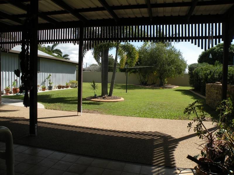 13 McCracken St, Walkervale QLD 4670