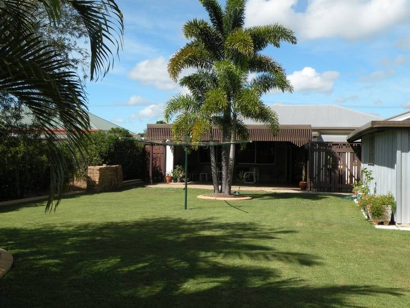 13 McCracken St, Walkervale QLD 4670