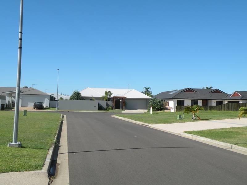 6 Andrew Cl, Bargara QLD 4670