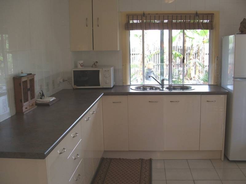 2 Powers Street, Burnett Heads QLD 4670