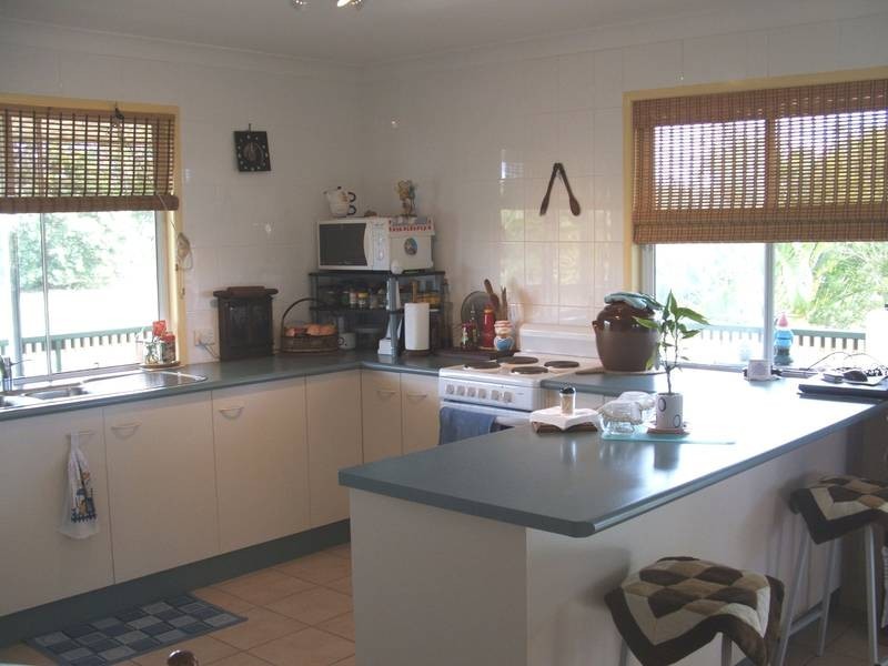 2 Powers Street, Burnett Heads QLD 4670
