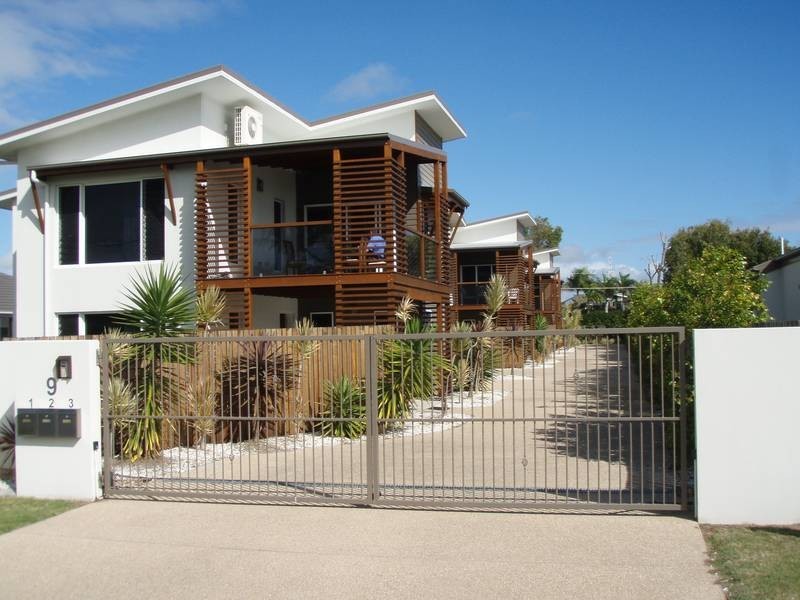 2/9 Judith Street, Bargara QLD 4670