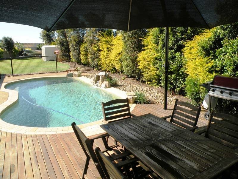 6 Harmony Court, Kalkie QLD 4670