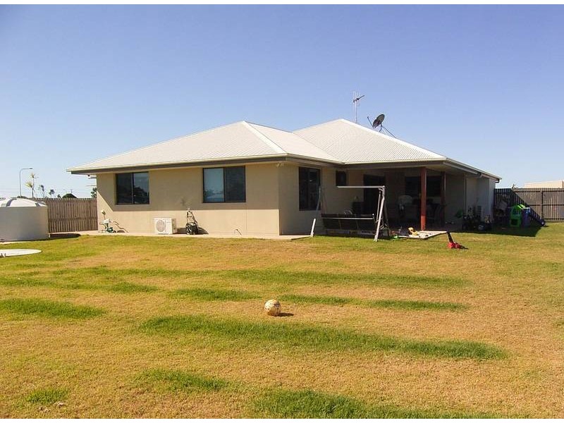 18 Carla Drive, Innes Park QLD 4670