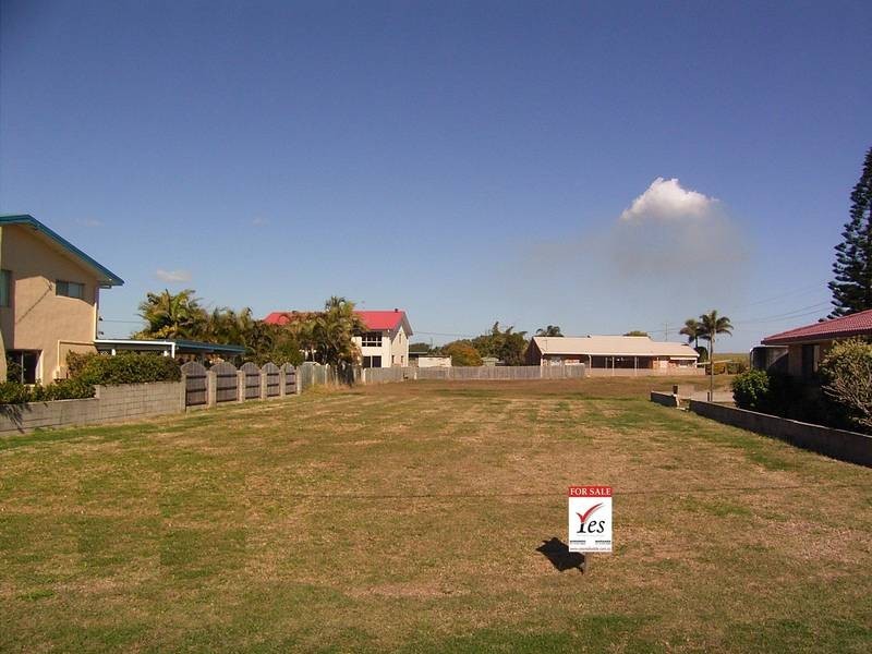 127 Sea Esplanade, Burnett Heads QLD 4670