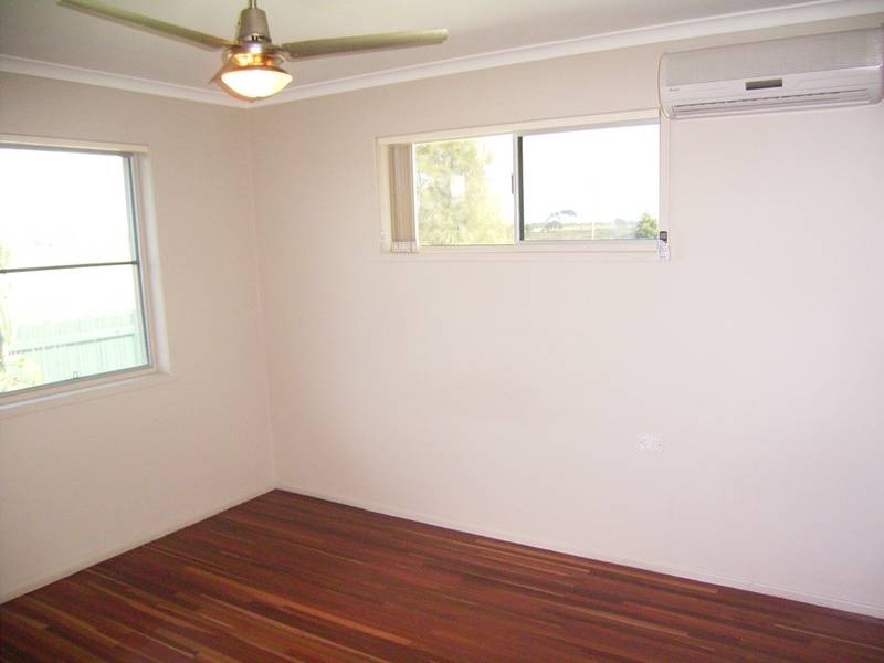 87 Welch St, Elliott Heads QLD 4670