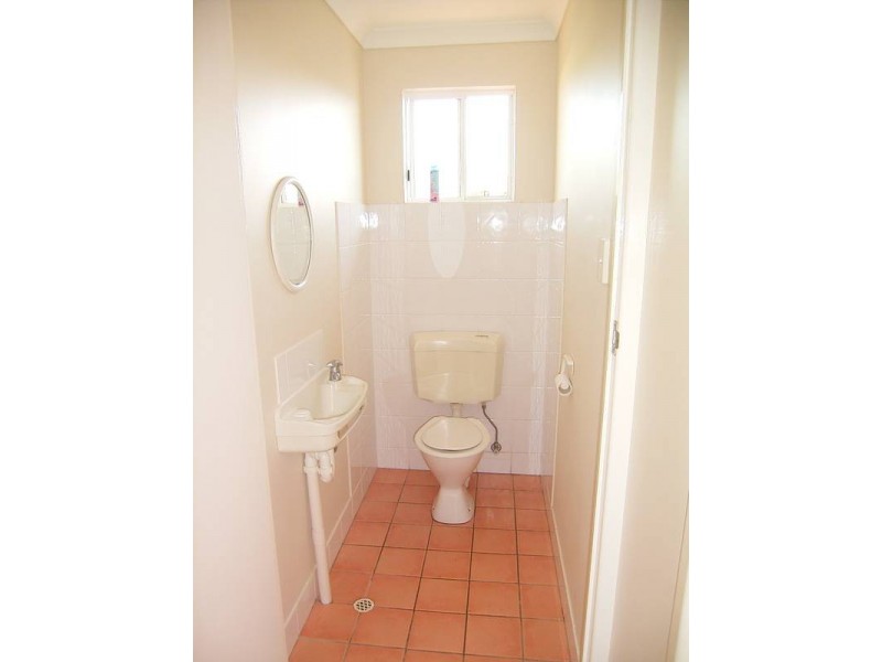 2 Crystal Ct, Elliott Heads QLD 4670