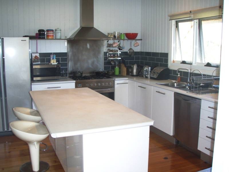 218 Elliott Heads Road, Bundaberg QLD 4670