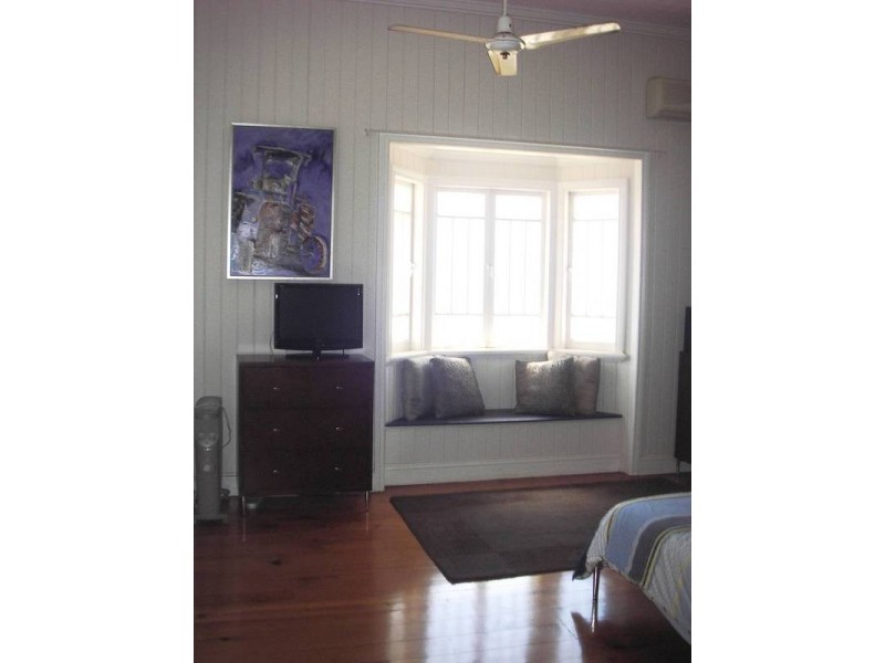 218 Elliott Heads Road, Bundaberg QLD 4670