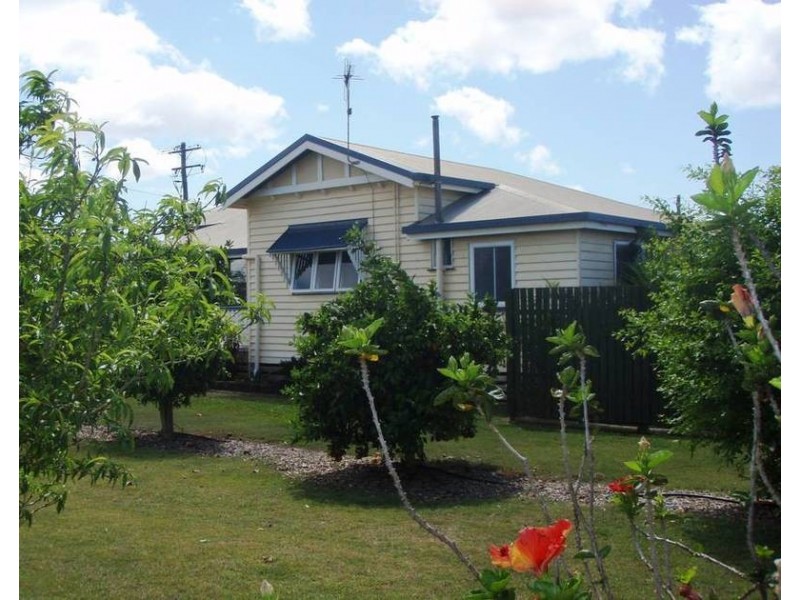 218 Elliott Heads Road, Bundaberg QLD 4670