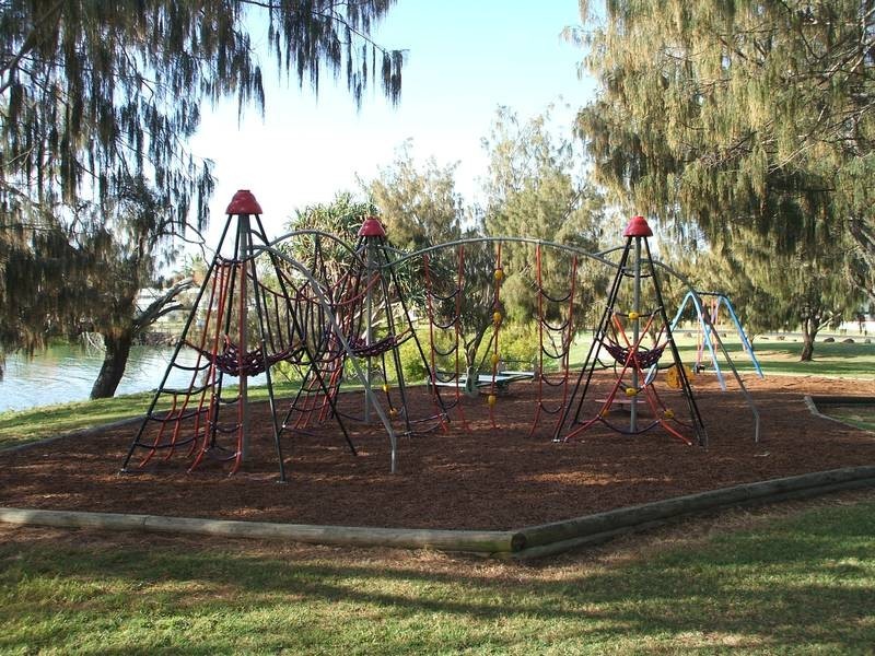 6 Amronel Cl, Innes Park QLD 4670