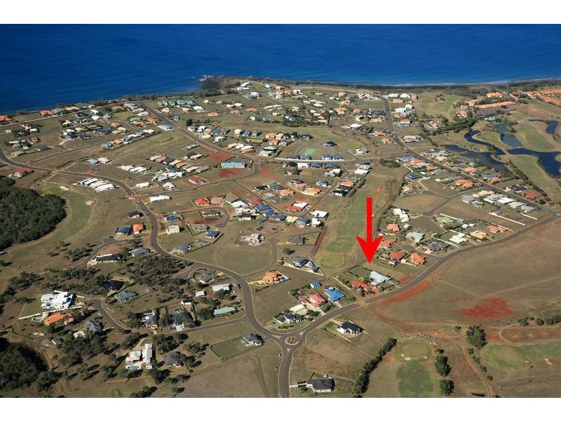 18 Coral Cove Drive, Coral Cove QLD 4670