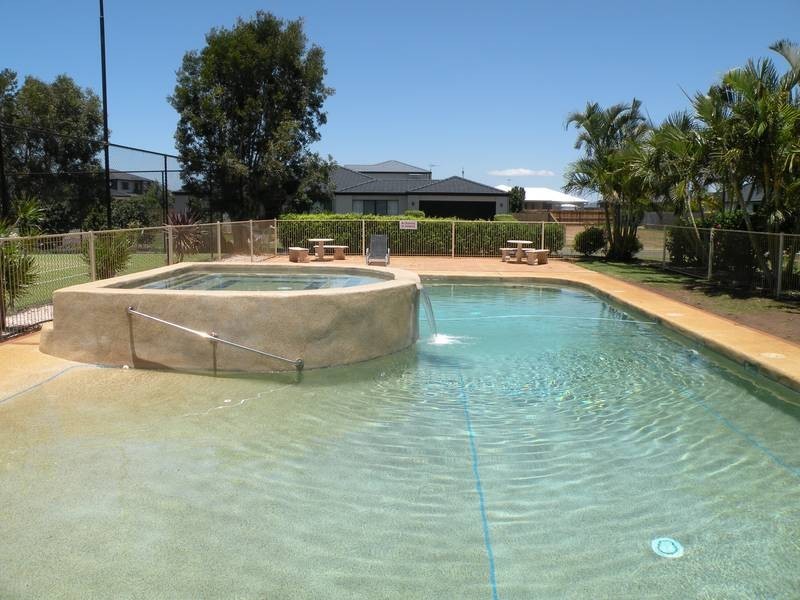 11 Robert John Circuit, Coral Cove QLD 4670