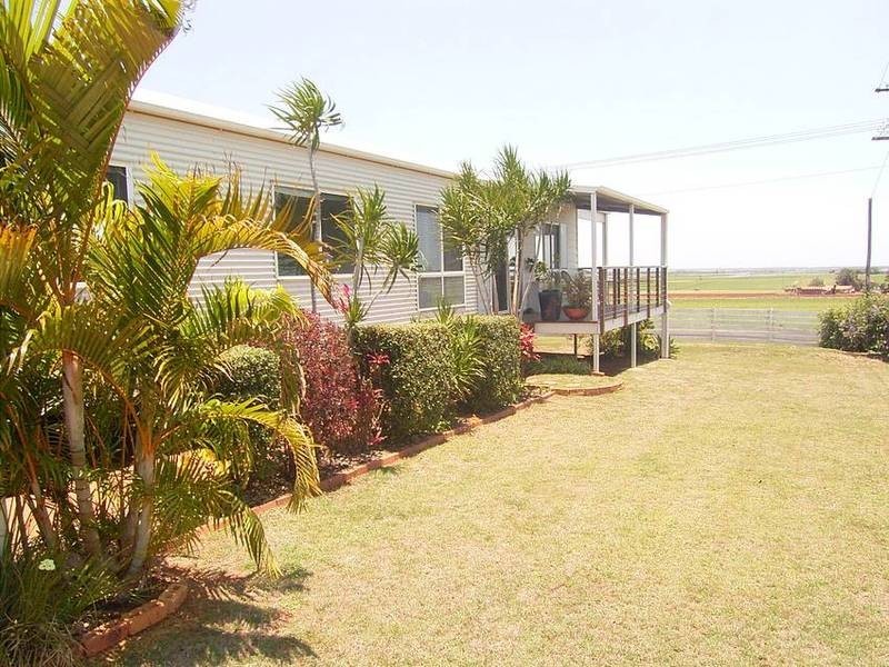 8 Barellan Parade, Qunaba QLD 4670