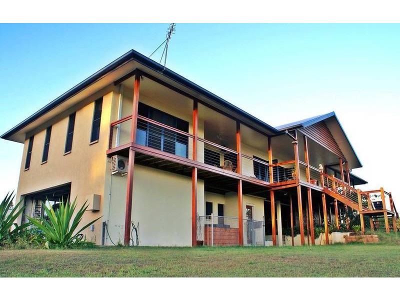 14 Rustic Road, Sharon QLD 4670