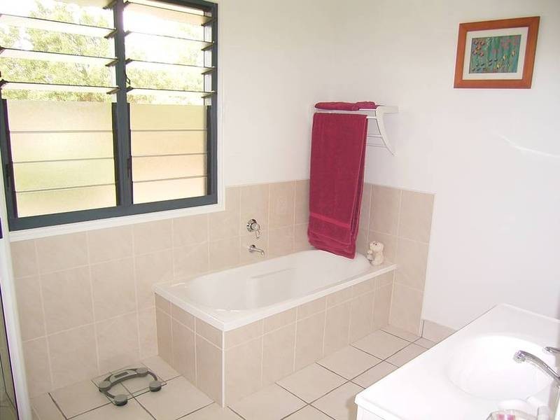 14 Rustic Road, Sharon QLD 4670