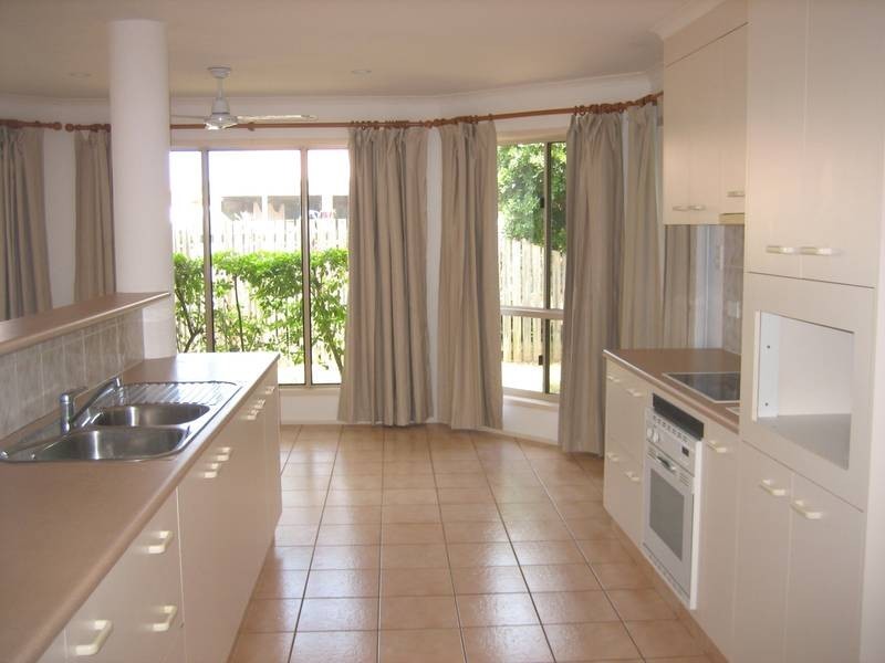 11 Lakeside Close, Bargara QLD 4670