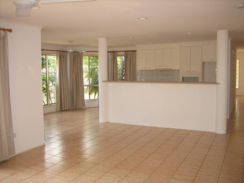 11 Lakeside Close, Bargara QLD 4670