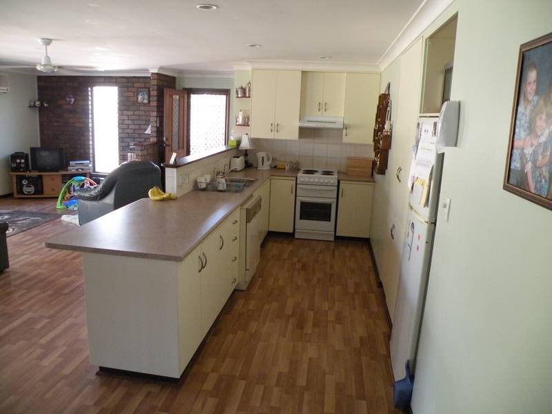 8 Wilfred Street, Bargara QLD 4670
