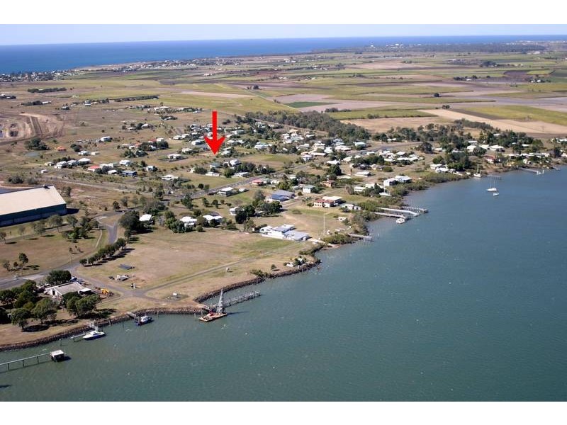 16 Duffy Street, Burnett Heads QLD 4670