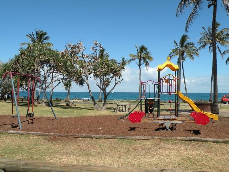 5a & 5b/104 Miller Street, Bargara QLD 4670