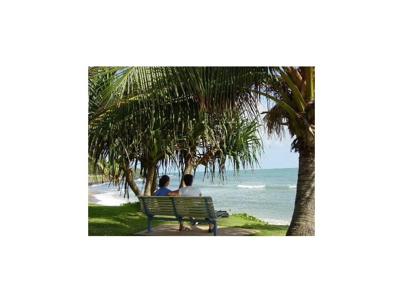 8 Holland Street, Bargara QLD 4670