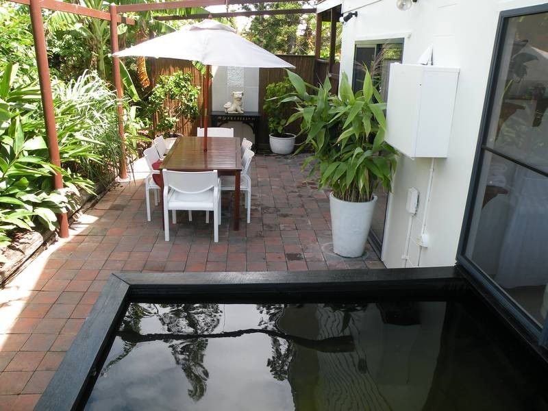 33 Dante Street, Burnett Heads QLD 4670